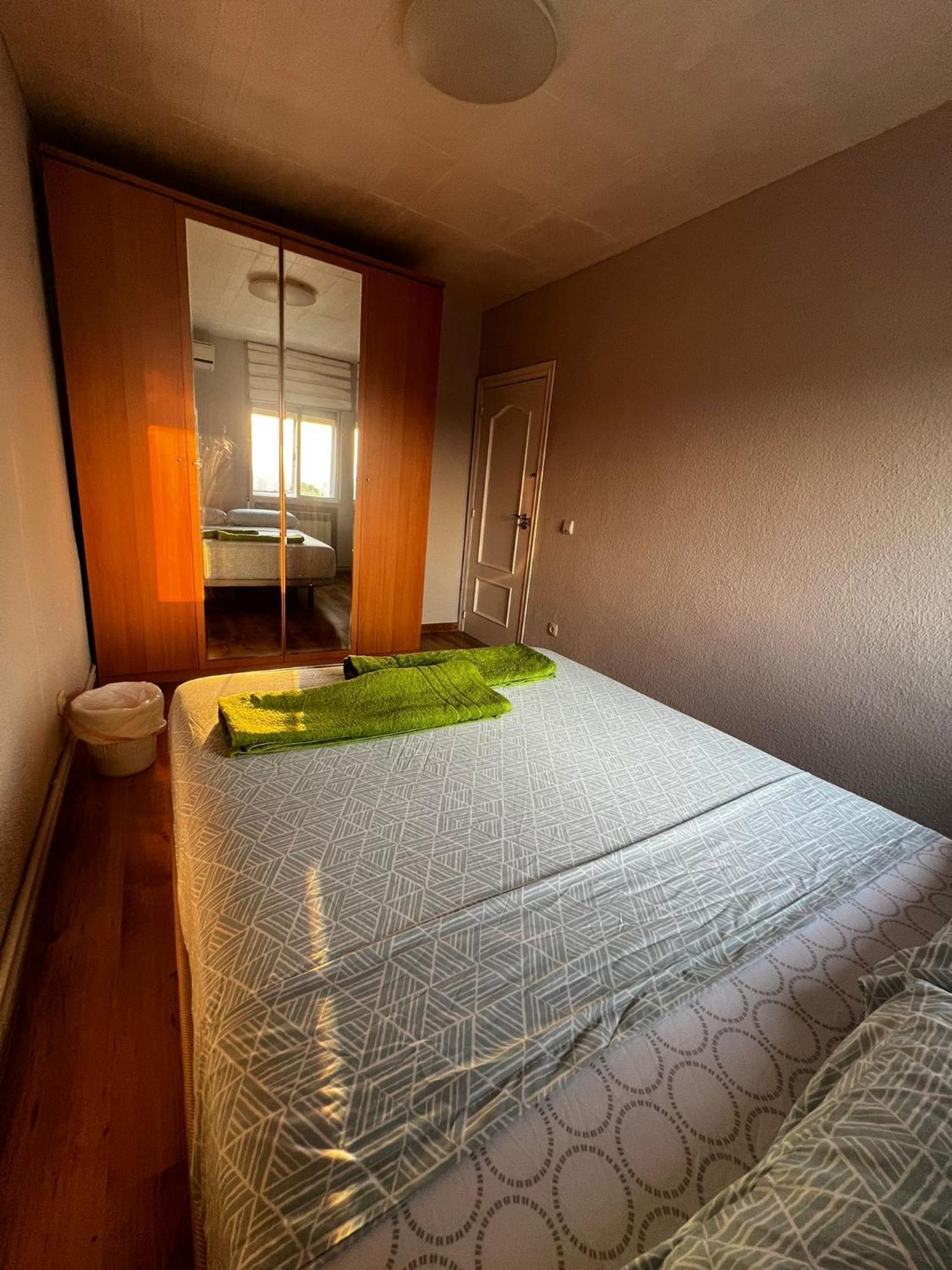 Bed Vallecas Hotel มาดริด ภายนอก รูปภาพ