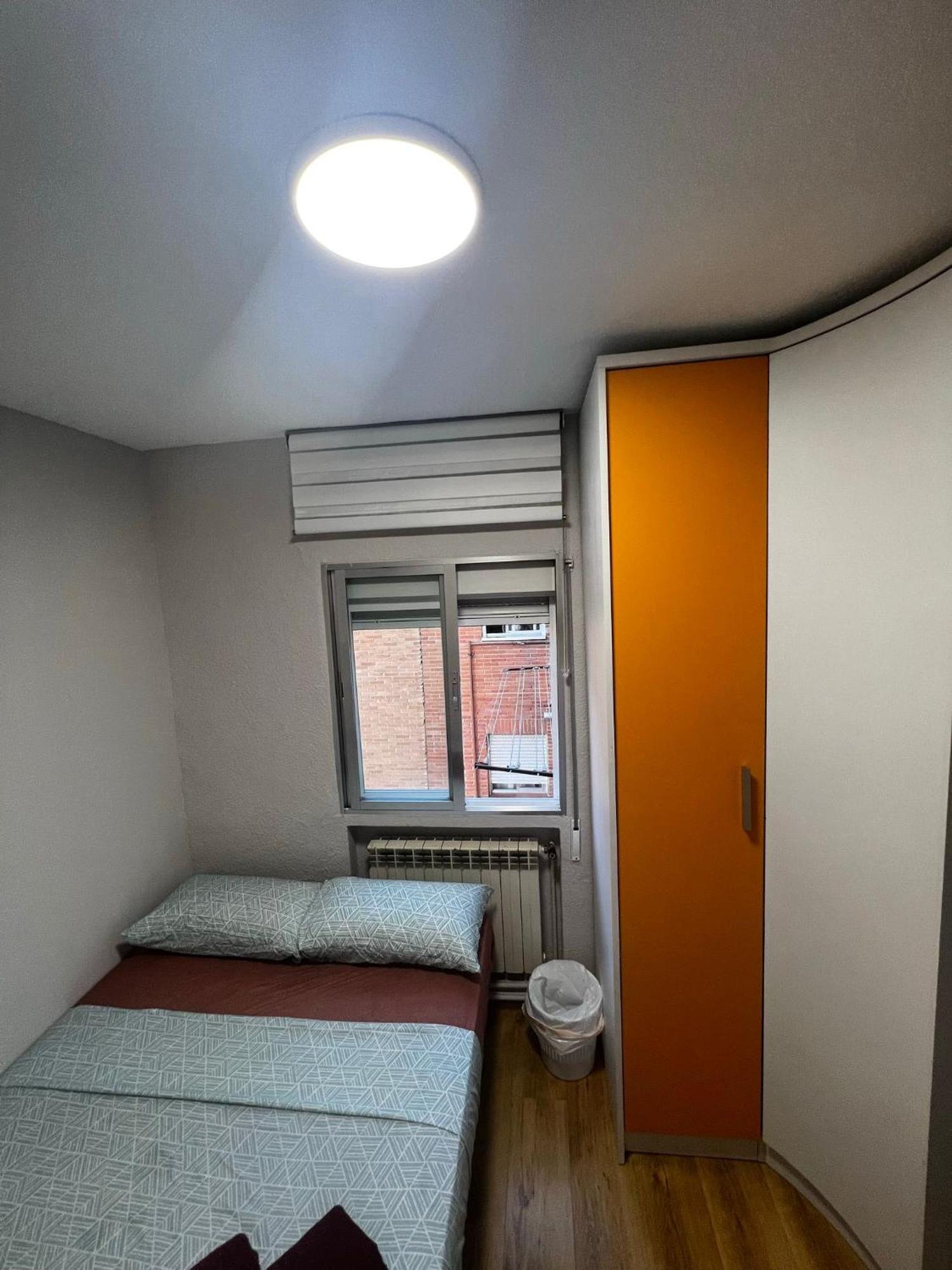 Bed Vallecas Hotel มาดริด ภายนอก รูปภาพ