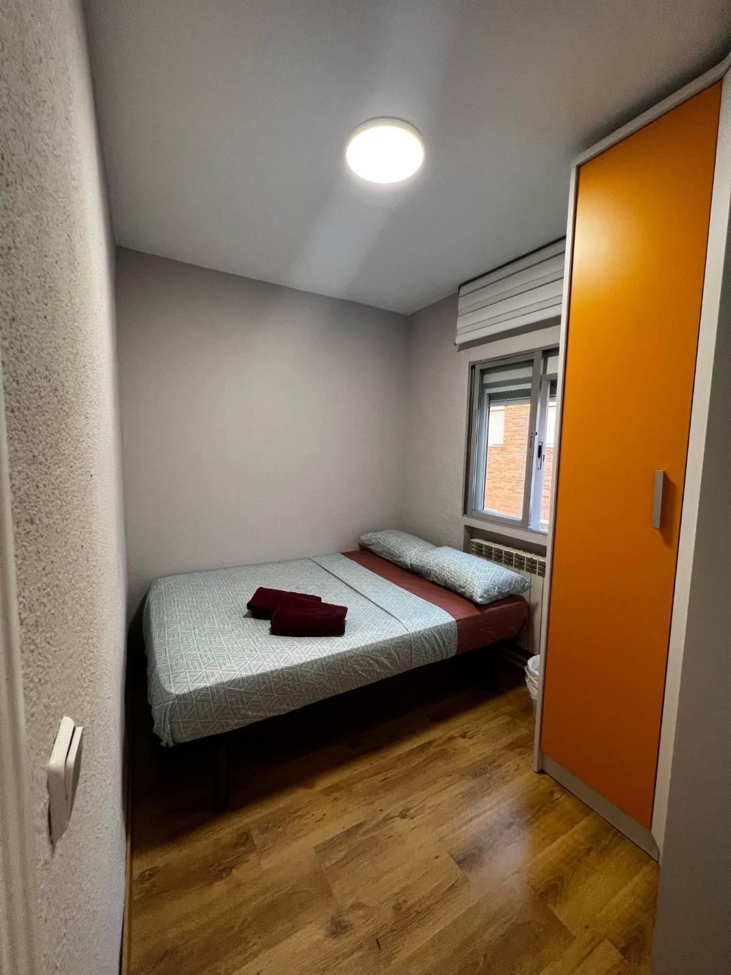 Bed Vallecas Hotel มาดริด ภายนอก รูปภาพ